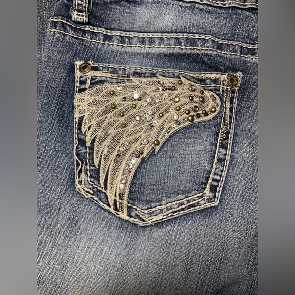Rue 21 Capri Denim Jeans Size 7/8 Juniors Embellished Angel Wing Pockets GUC - Picture 10 of 11